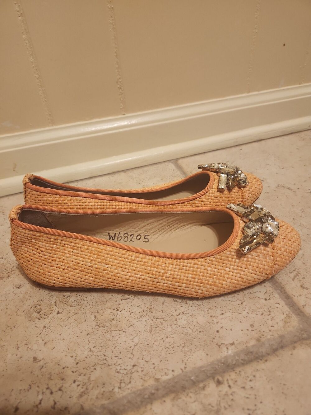 Sesto Meucci Coral Pink Flats w/ Bedazzled Toes Size 9